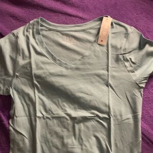 Women’s Aqua Time and Tru V-neck Tee